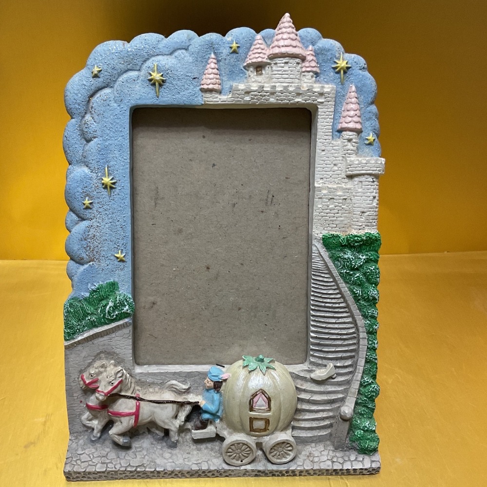 Vintage Fairy Tale Pumpkin Carriage Castle Resin Picture Frame 3.5x5 Photo